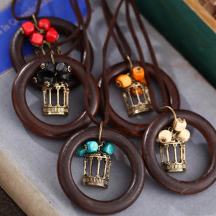 批发采购项链-复古文艺<em>挂链</em> <em>木</em>圆环彩色木珠鸟