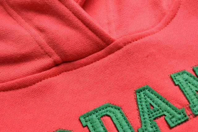 001121880379_m