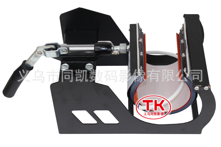 Wide baking cup assembly