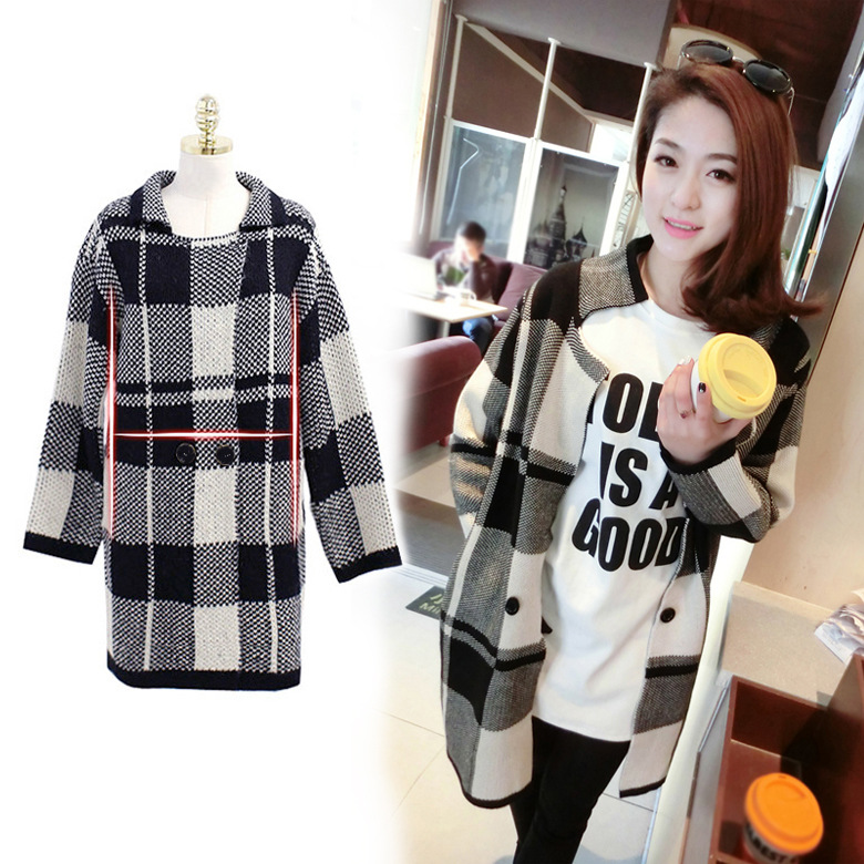 2014<em>秋冬款</em>欧美大牌女宽松黑白格子<em>毛衣外套</em>