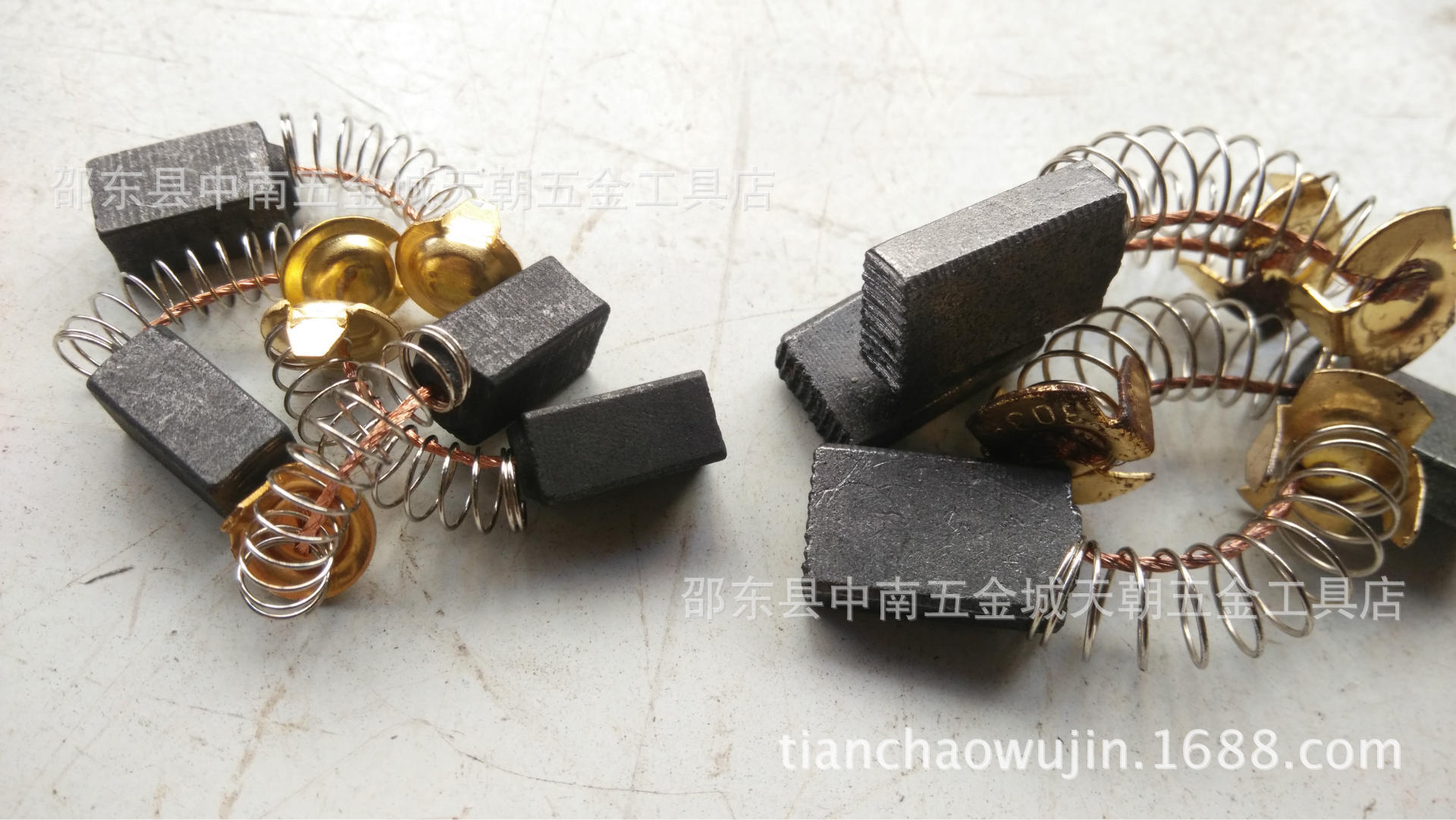 供应精品碳刷 多型号 手电钻碳刷 切割机碳刷 电锤碳刷