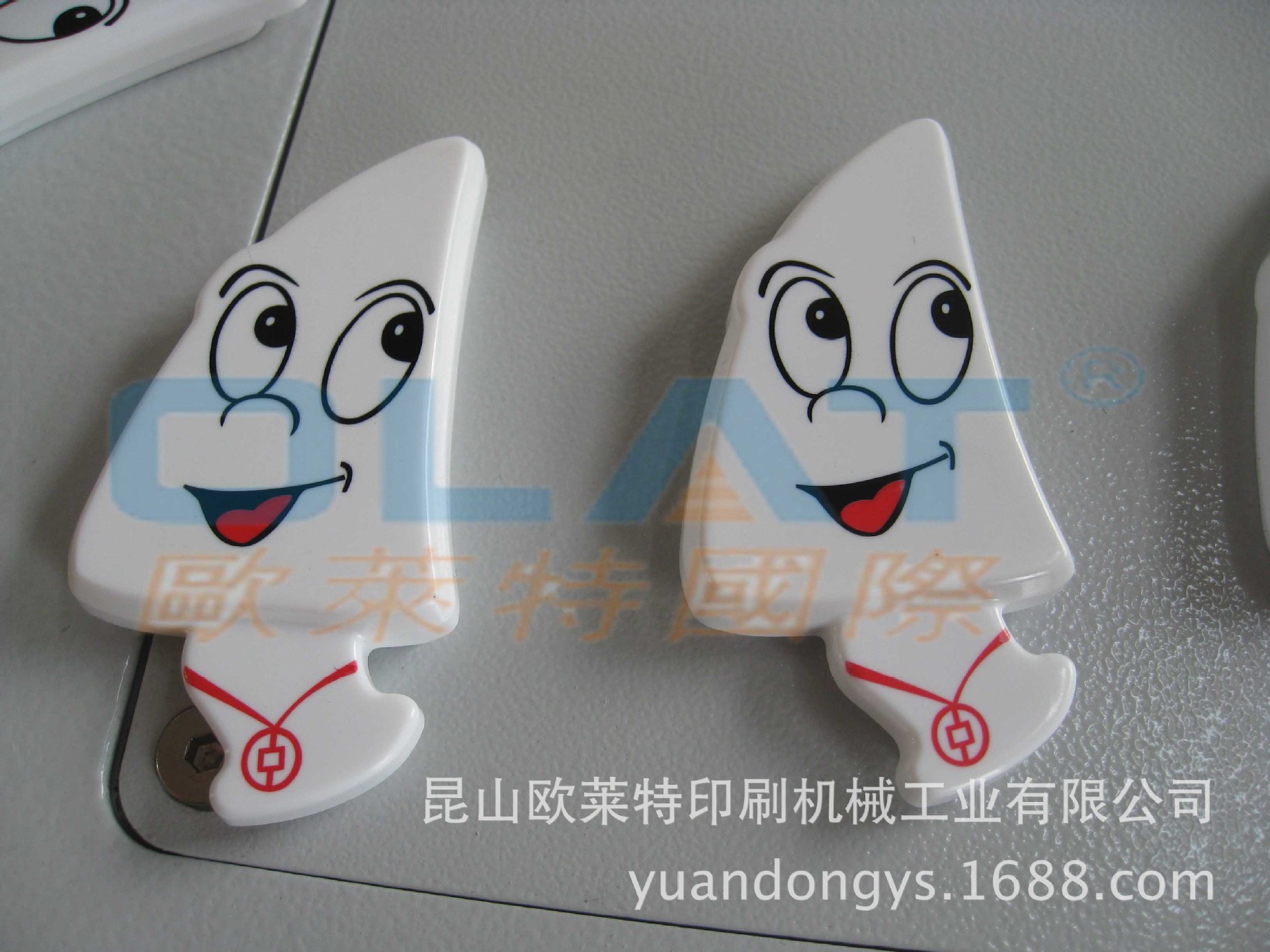 欧莱特双色油盅移印机塑料壳打样效果