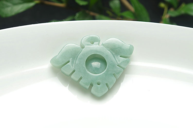 天然翡翠批发a货玉器长命锁太阳花玉坠挂件吊坠珠宝饰品