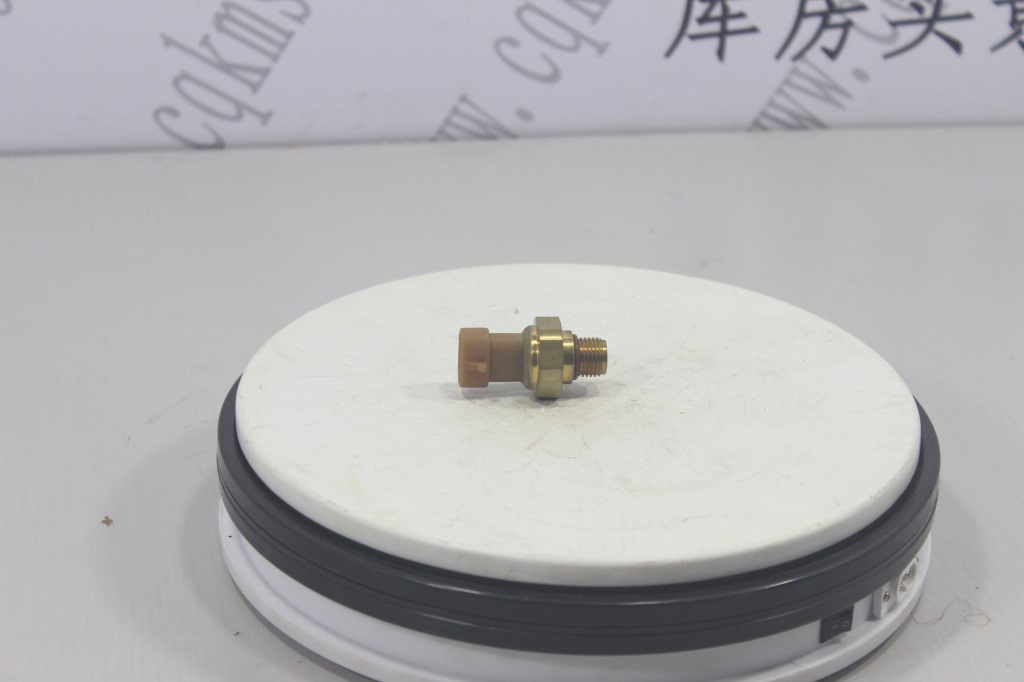 kms01003-4921493-康明斯压力传感器-参考规格长5.1*直径2.7CM-参考重量0.05Kg-图片3