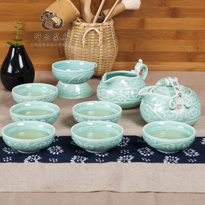 特价茶具批发 德化鸾回凤舞青瓷手抓壶礼品陶