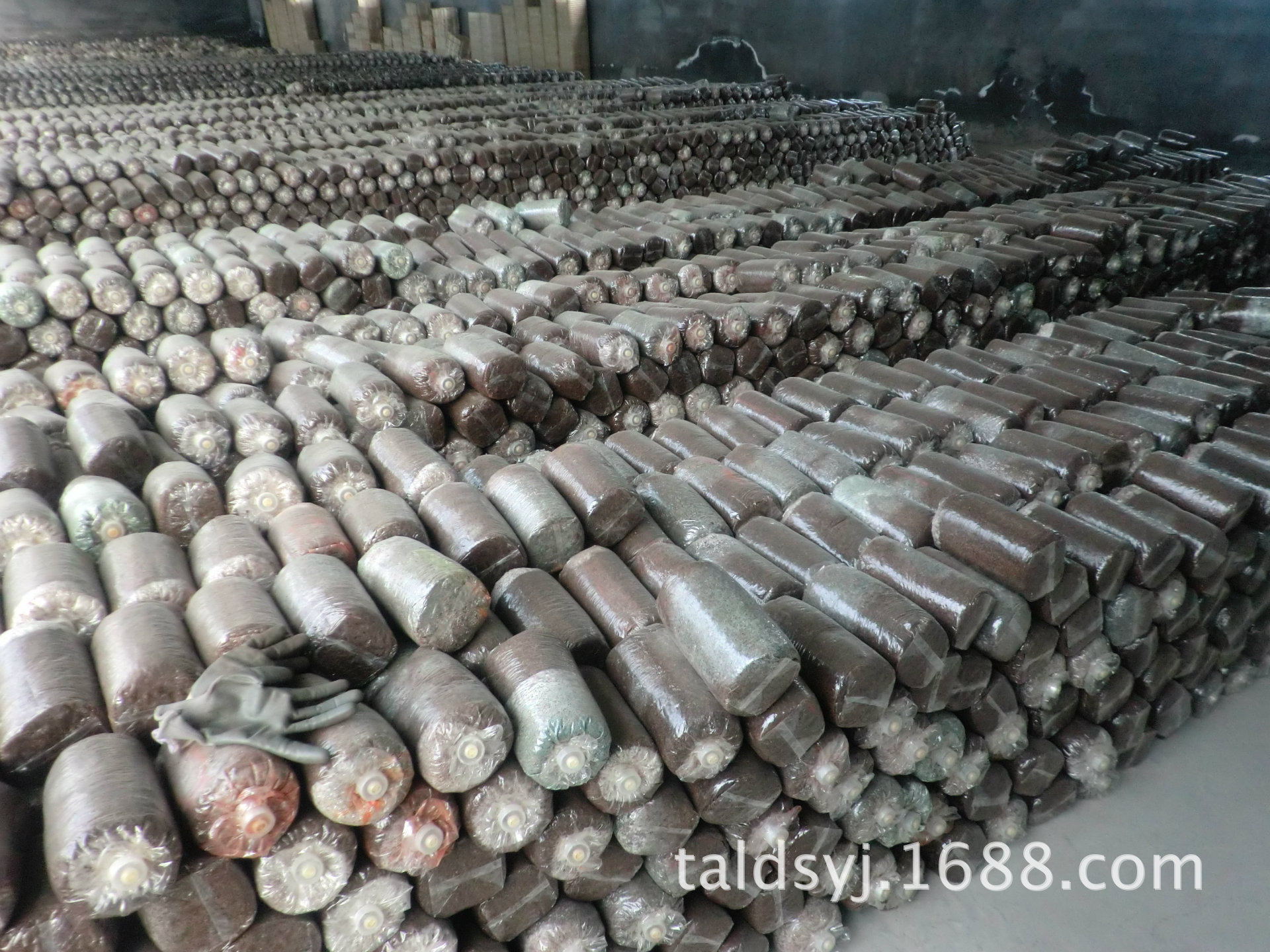 食用菌菌种-树叶萌发菌\/袋装\/天麻有性繁殖菌种