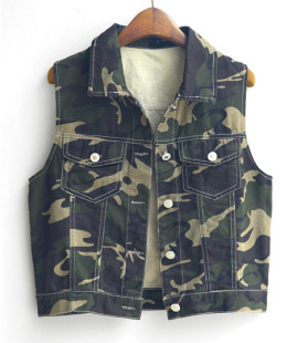 批发采购<em>女式马甲</em>背心-韩国<em>东</em>大门新款迷彩无