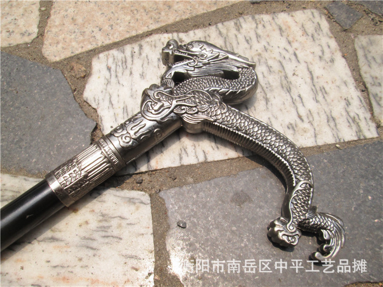 厂家直销龙身龙头铁制拐杖 藏有未开刃配剑铁制拐杖 登山走路拐杖