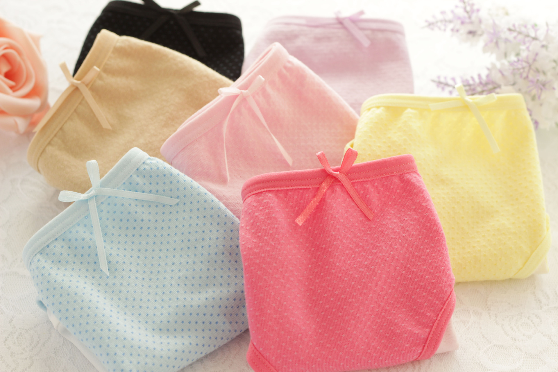 <em>女士内裤</em>-透气<em>面料</em>生理内裤 纯色生理裤 女式内