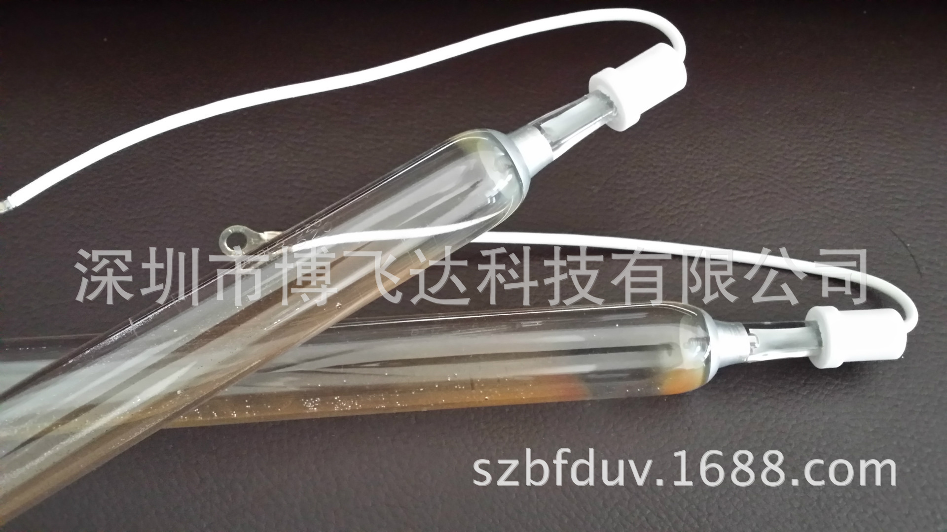 可定做各种规格UV卤素灯