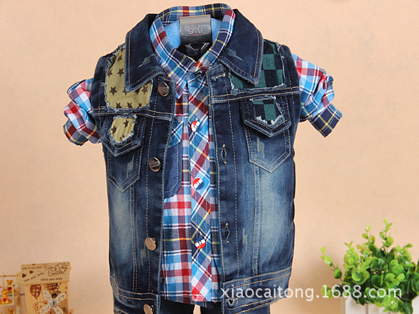 童套装-广州童装 14新春款<em>卡通</em>牛仔<em>马甲</em>三件套