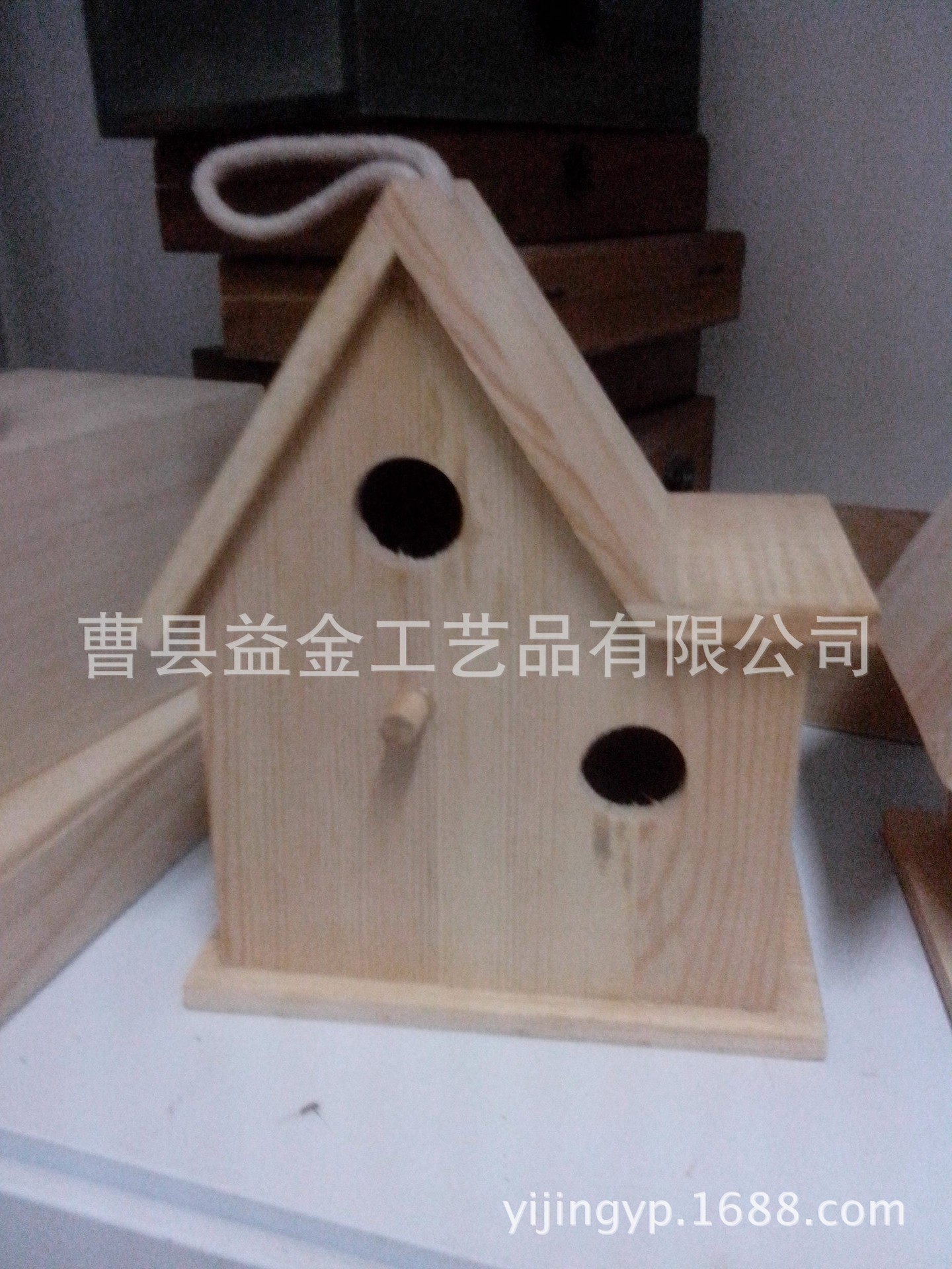 厂家直销 木质【鸟窝】定做各种木质工艺品 木质鸟屋 耐用型