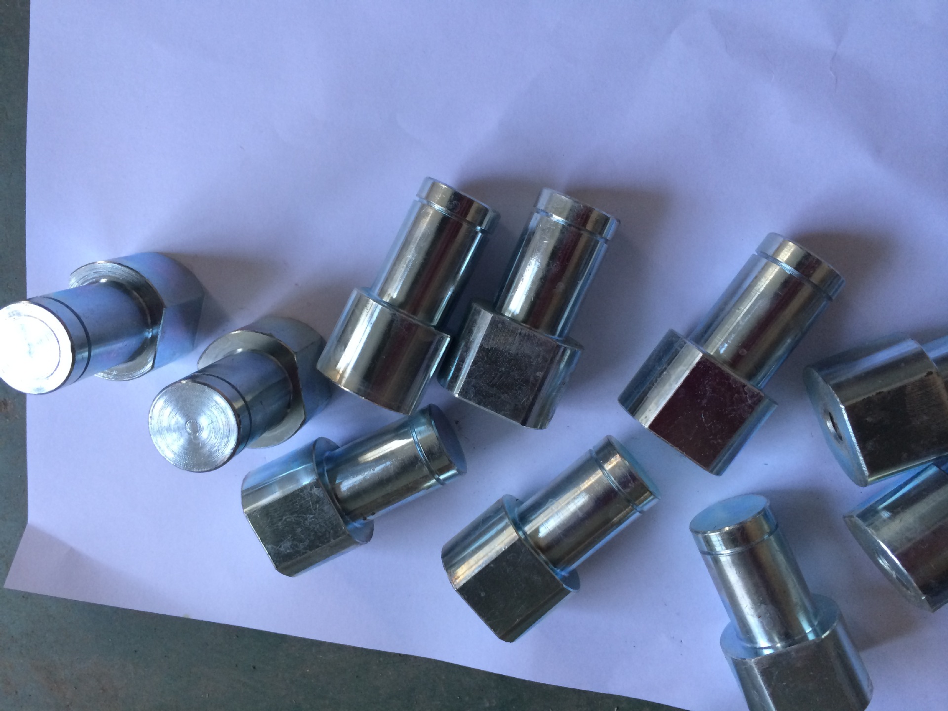 CNC加工中心大小批量加工、食品机械烤箱配件加工、线切割加工