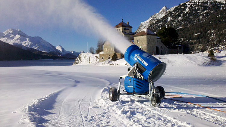 迪马克泰坦造雪机每小时105立方的造雪量意大利迪马克造雪机