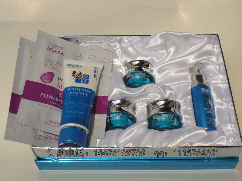 靓彩伊人炫白素水感炫白五合一内包装