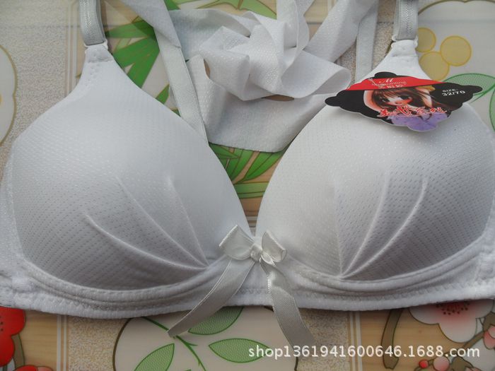发育期<em>文胸</em> <em>青少年</em>学生<em>胸罩</em> 调整型<em>女孩</em> <em>文胸</em>批