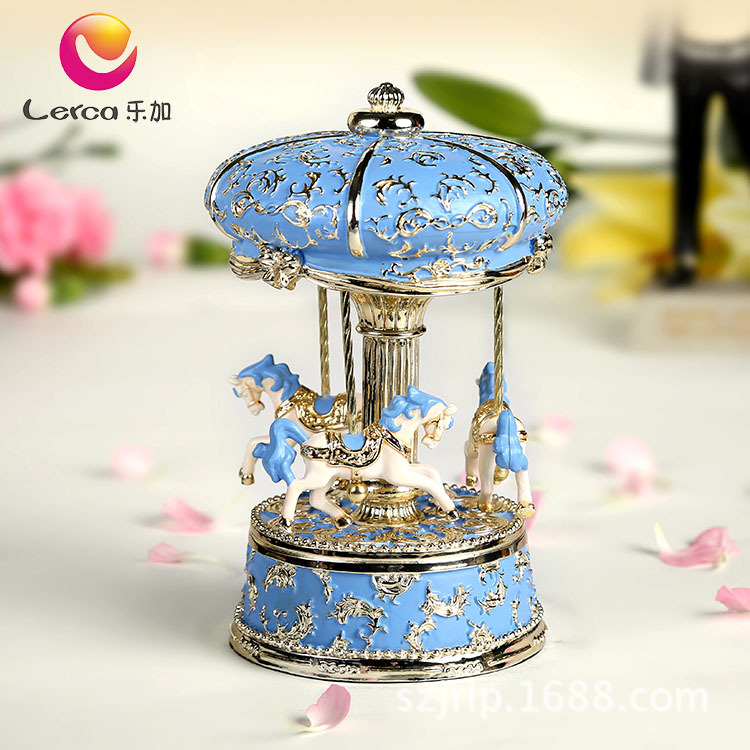 60324-乐加小号粉蓝金色皇冠旋转木马音乐盒-正面