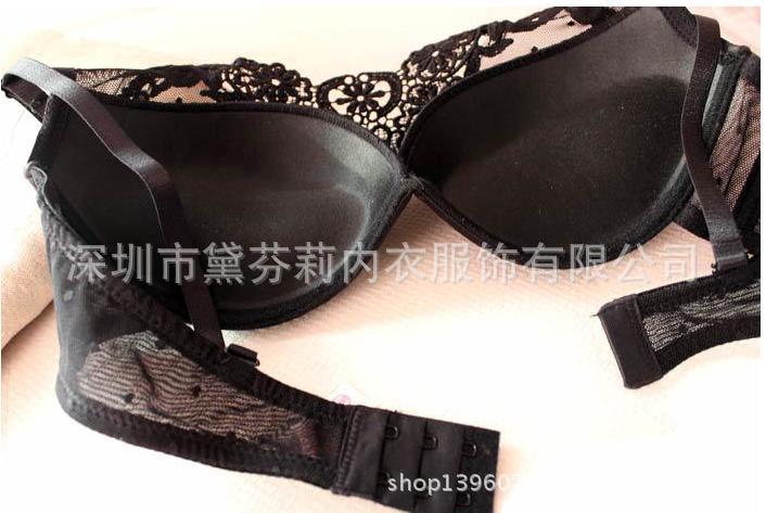 <em>文胸</em>-3301 精典桃心<em>高档文胸套装</em>批发女士内衣
