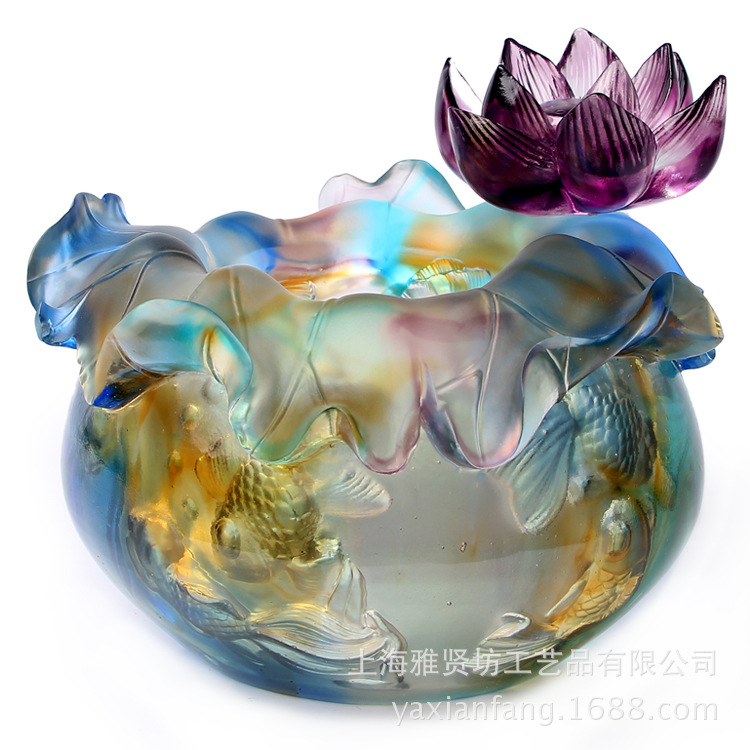 古法琉璃简介 琉璃是佛教 " 七宝 " 之一, " 中国五大名器 " 之首!