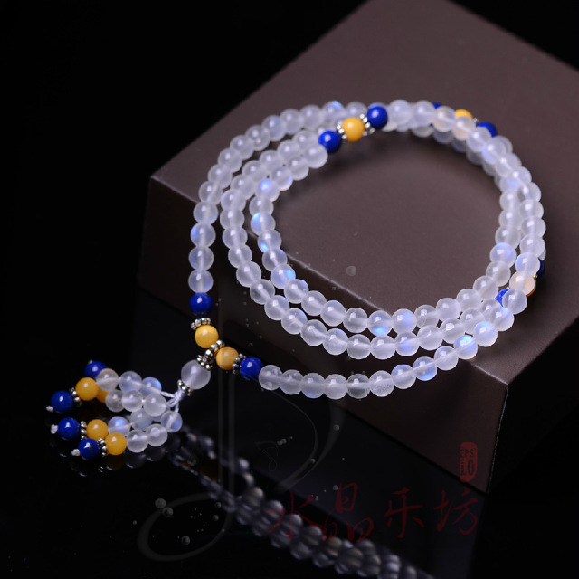 伟德国际鄂托克前旗人民法院关于EQQ10460 天然翡翠A货茄紫豪华镶嵌叶子手链1（第一次拍卖）的公告