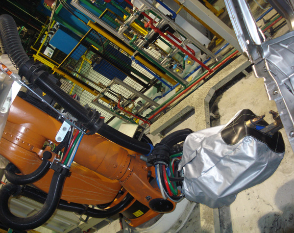 其他焊接材料与附件-供应焊接机器人防护衣-其