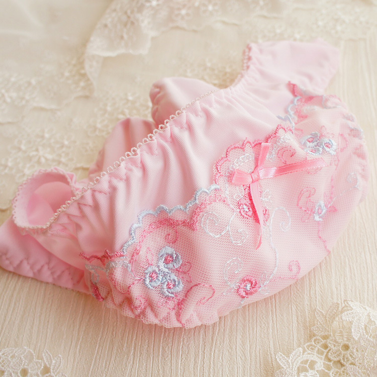 出口日本原单<em>粉红色</em>牛奶丝<em>女性内裤</em> 刺绣萌系