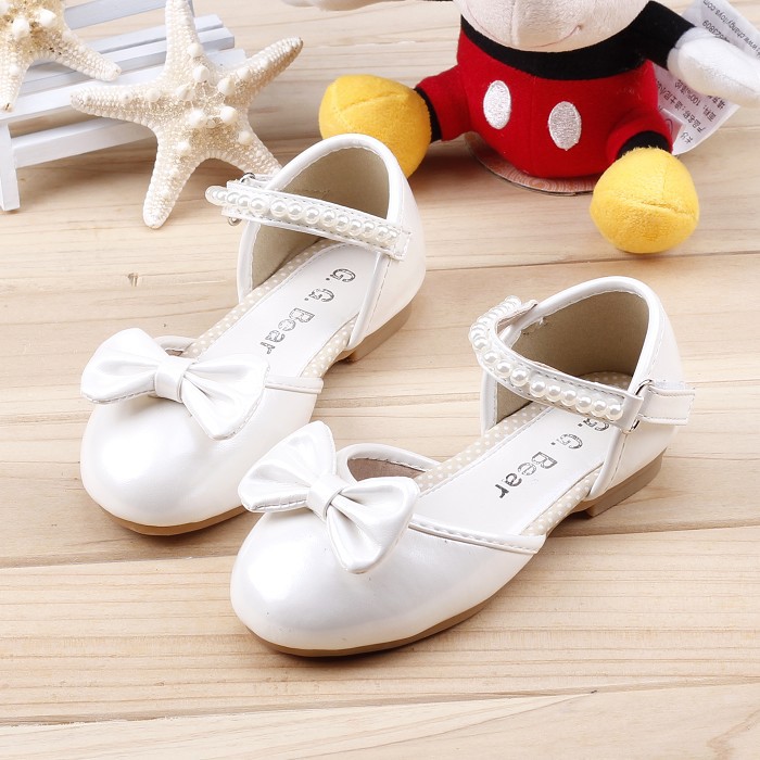 乖吉熊 爆款2014韩版春款中空珍珠蝴蝶结公主女童单皮鞋GJ10-106