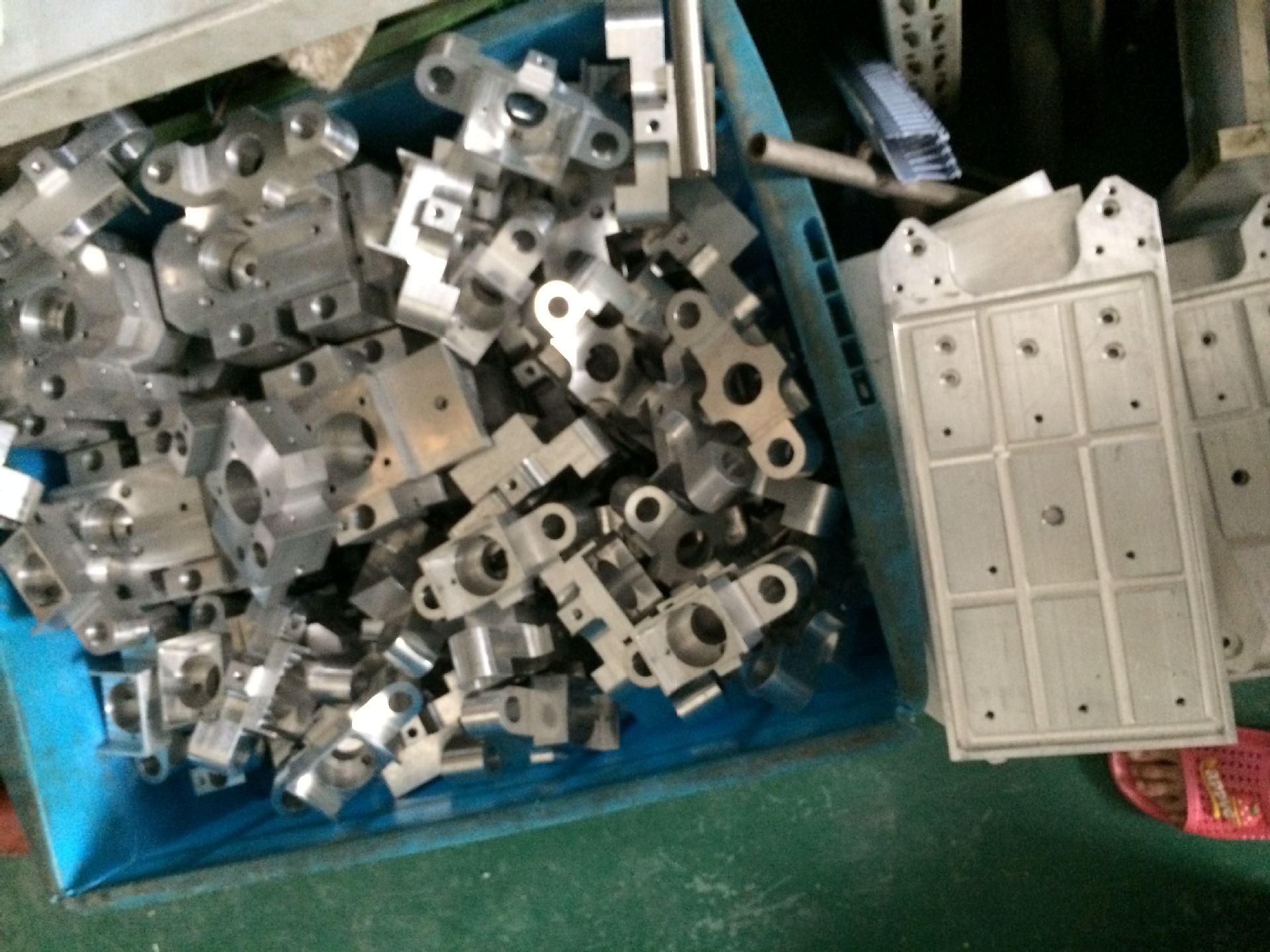 打孔机配件全套加工、输送机配件加工、各种机械配件加工