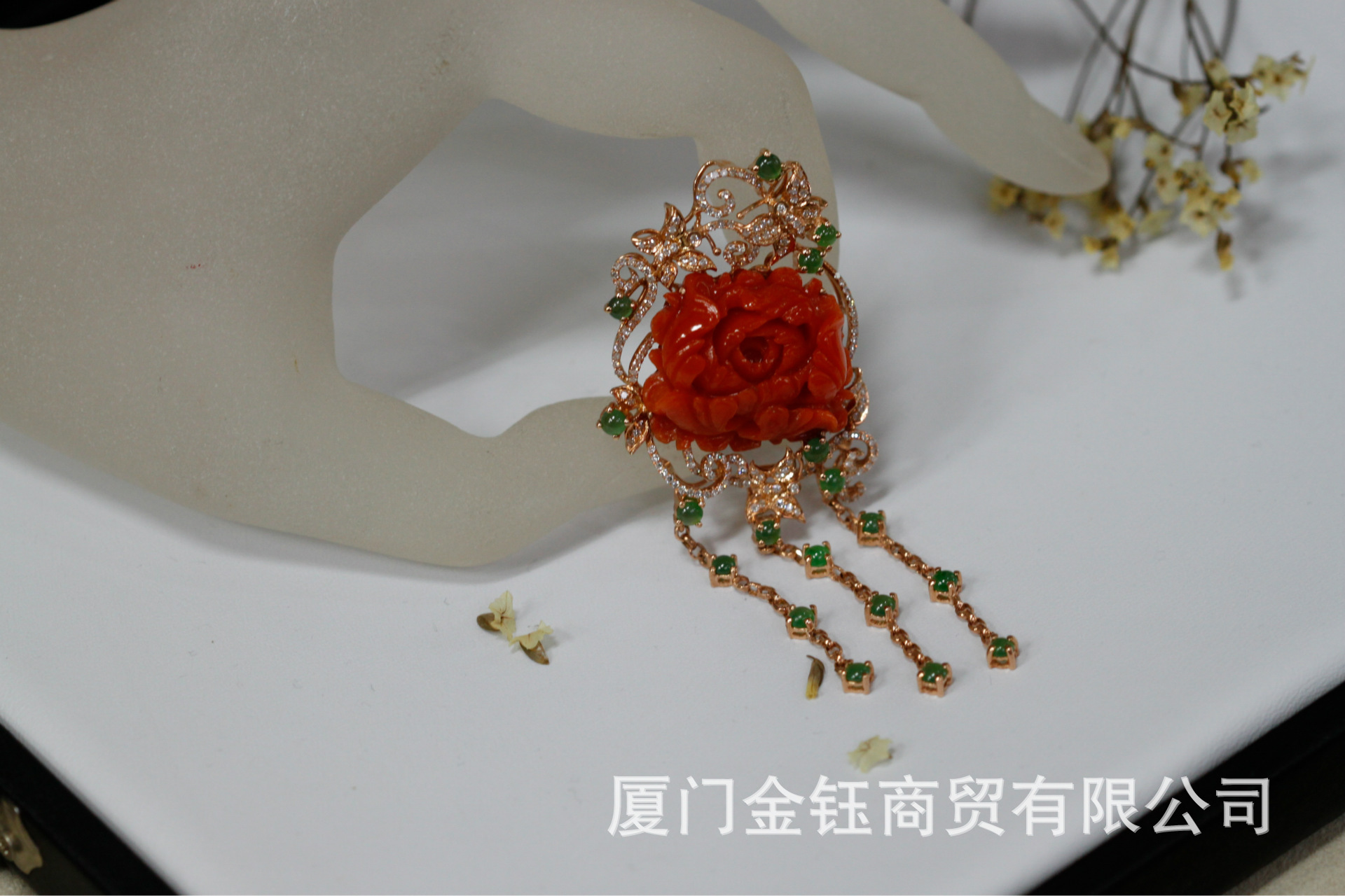 玉格阁珠宝 天然珊瑚 18k玫瑰金镶嵌花形珊瑚吊坠 翡翠批发