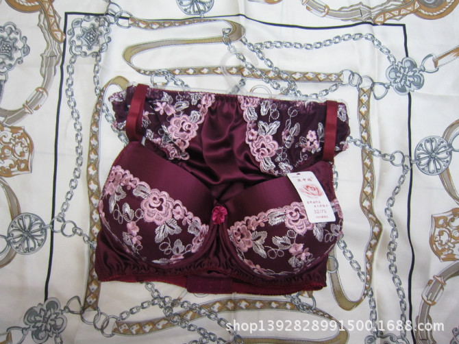 <em>文胸</em>-100%桑蚕丝舒适性感蕾丝<em>真丝文胸套装</em> 