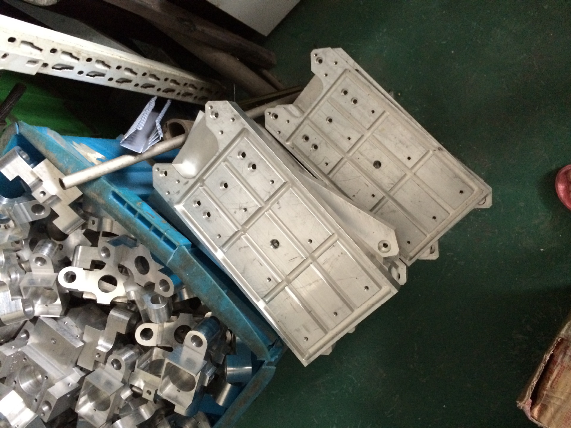 CNC加工中尽数台对外加工、包装机械配件加工、食品机械配件加工