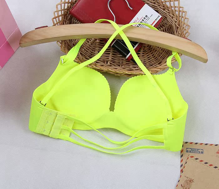 钢圈! 高品质内衣 立体裁剪 聚拢透气<em>文胸</em> - 超赞