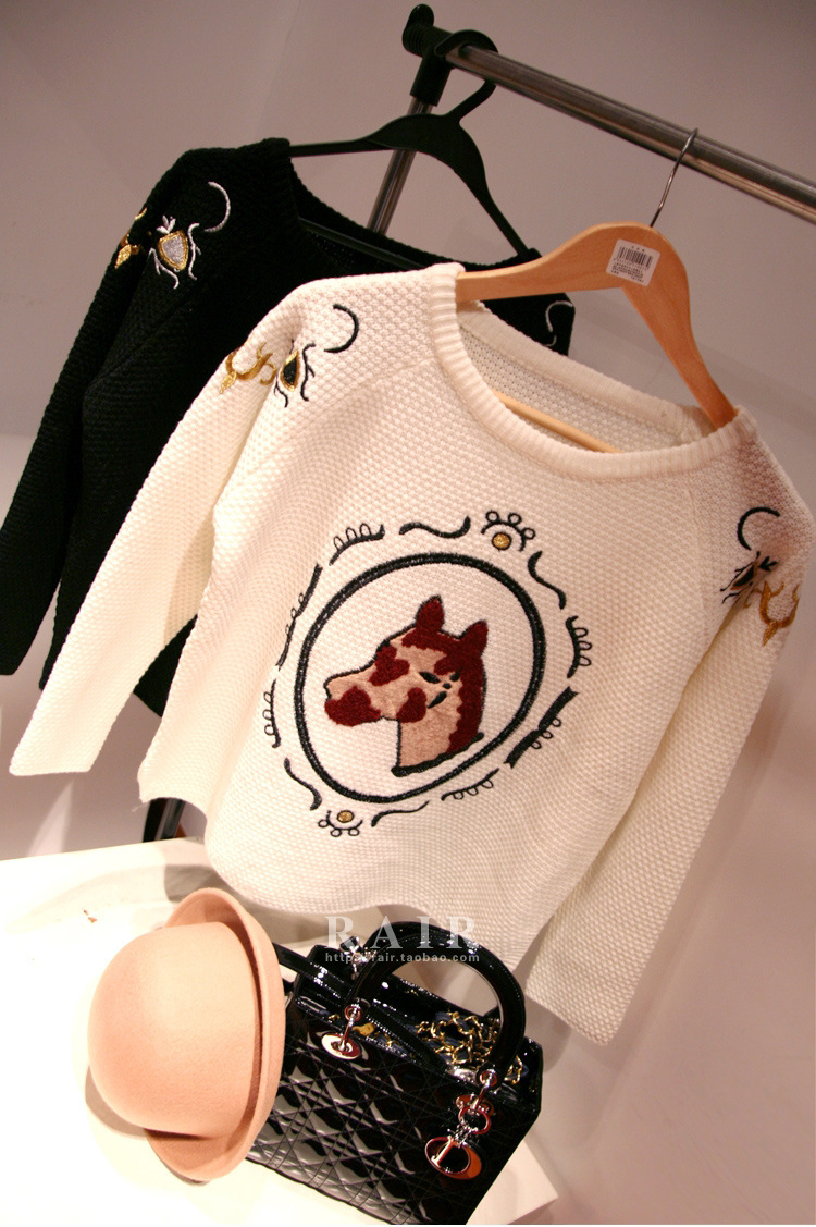 2014春装新品 潮款贴布绣花小马图案<em>圆领女毛</em>