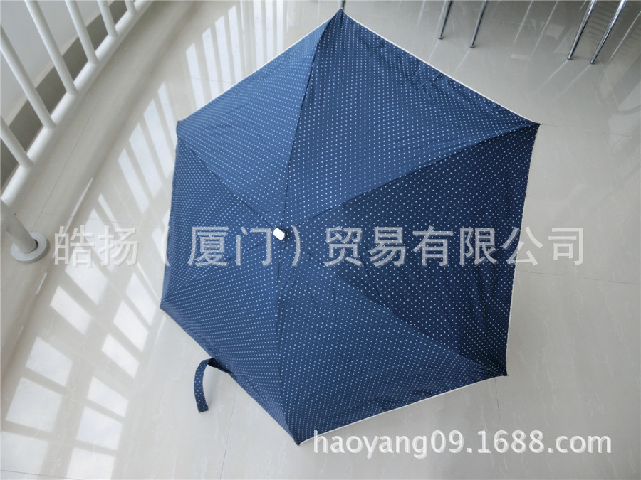 五折波点银胶蓝伞