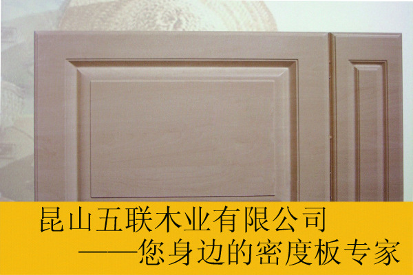 模壓門
