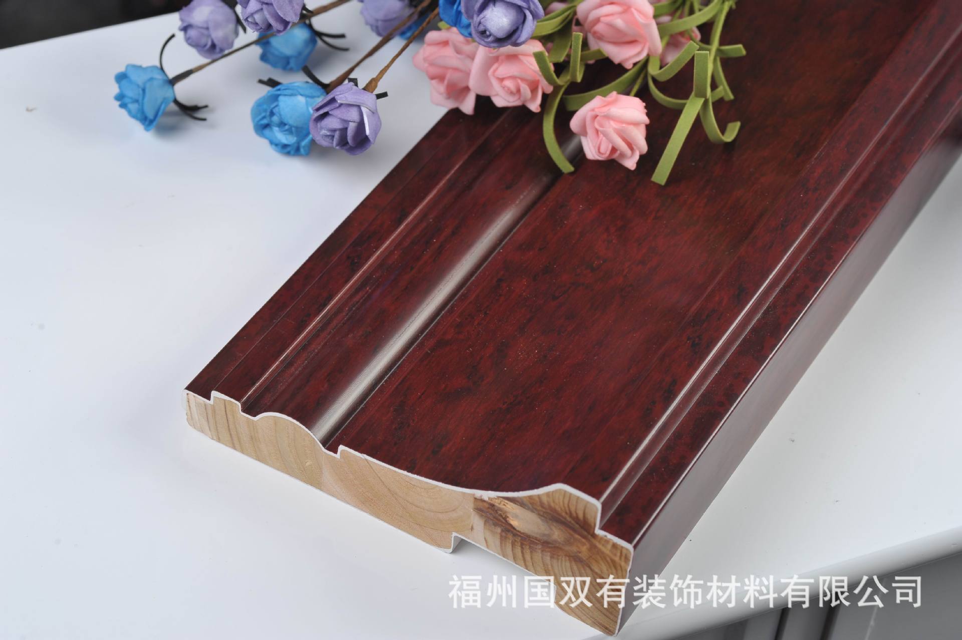 【高档柚木实木装潢线条】