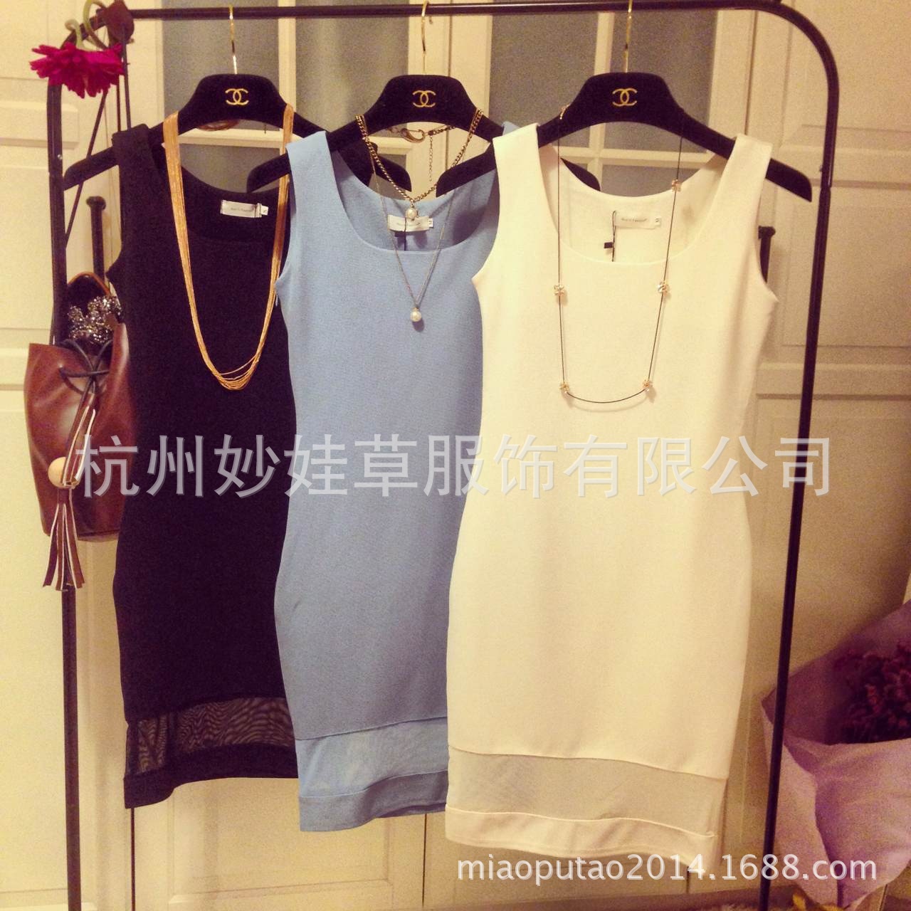 批发采购连衣裙-<em>君君女装微信</em>货源 一件代发 ju