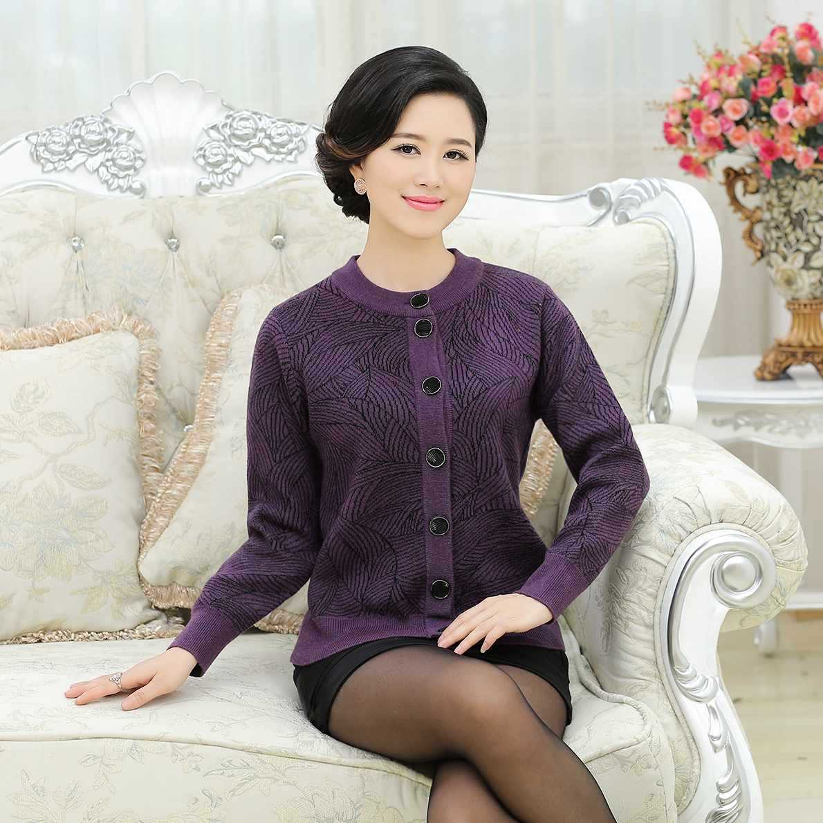 <em>中老年女装外套大码</em>妈妈装羊毛衫中老年毛衣外