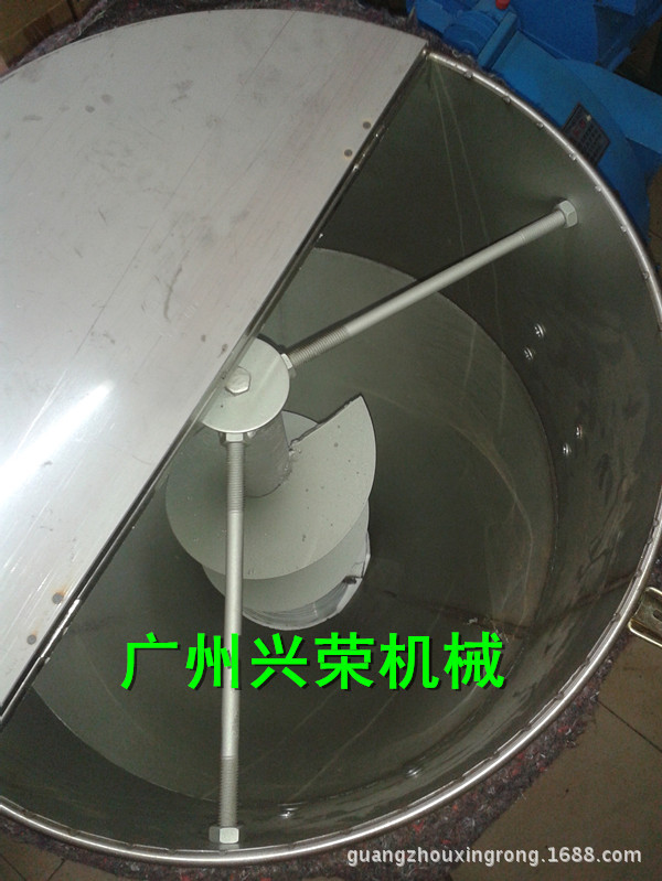100斤不銹鋼攪拌機內部結構