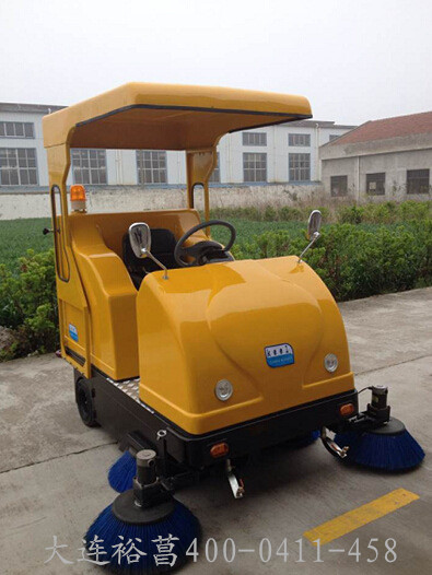 凯尔乐驾驶式道路清扫车