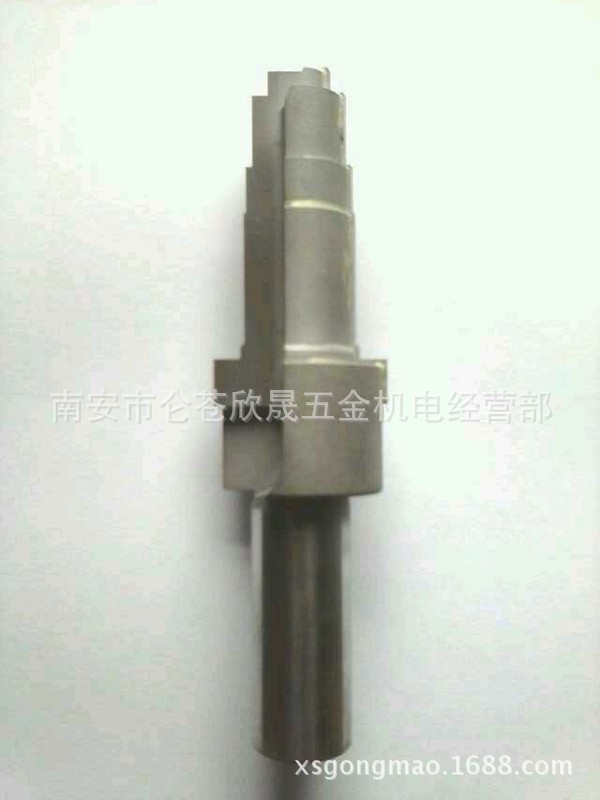 订做各种各样非标成型铰刀、数控车刀