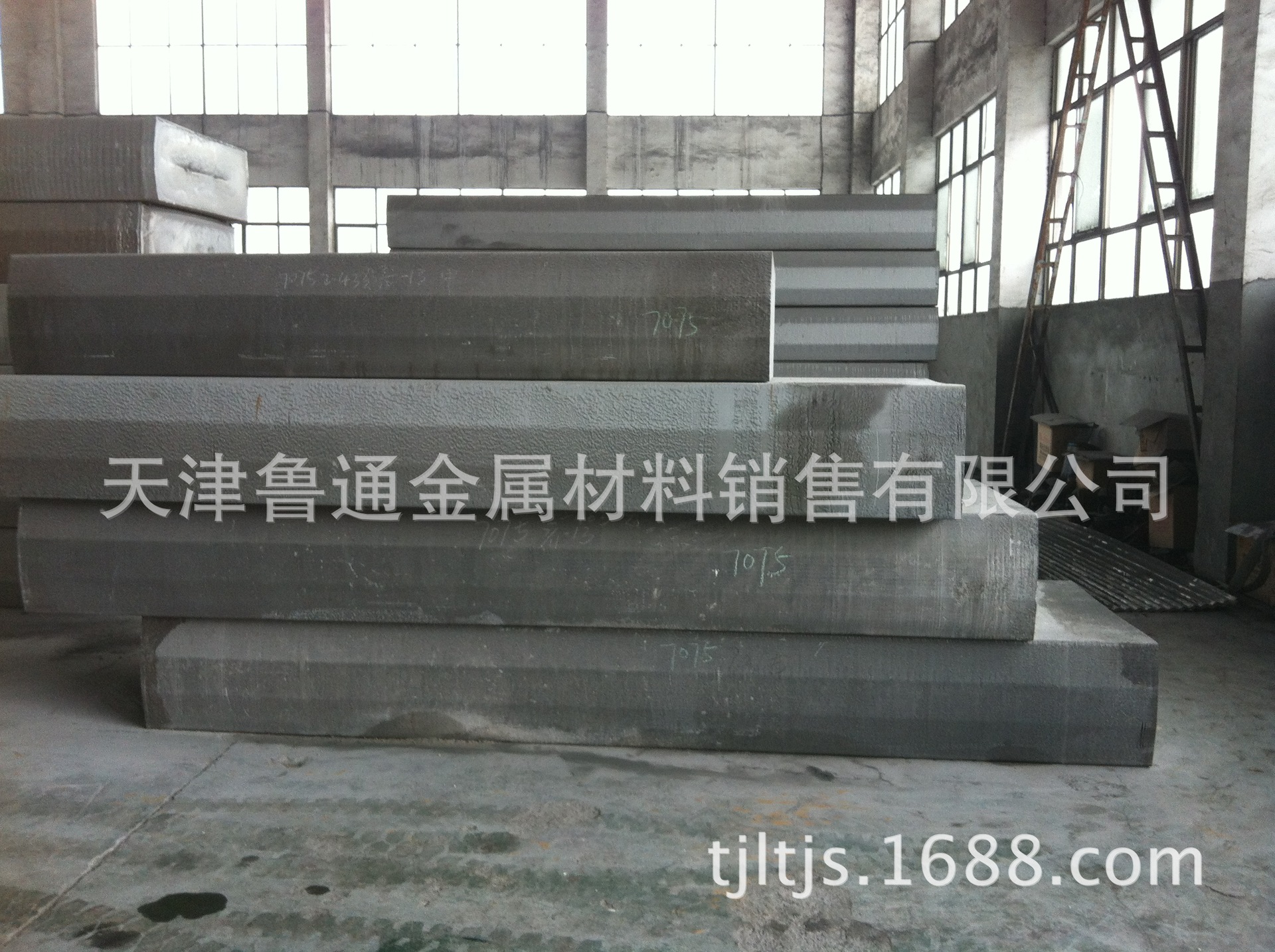 超厚合金铝板现货库存，可切割零售