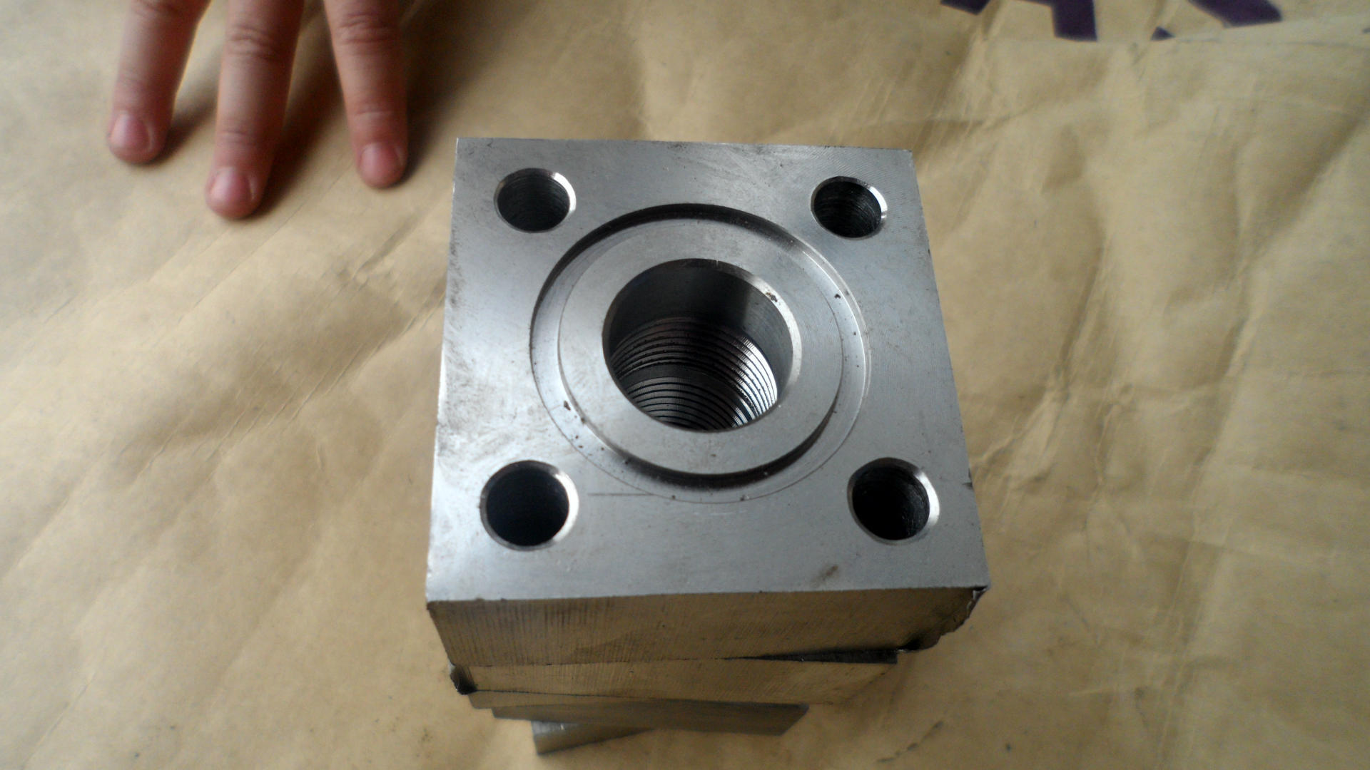 厂家直销不锈钢圆螺母，开槽螺母，方螺母，及不规则螺母加工定制