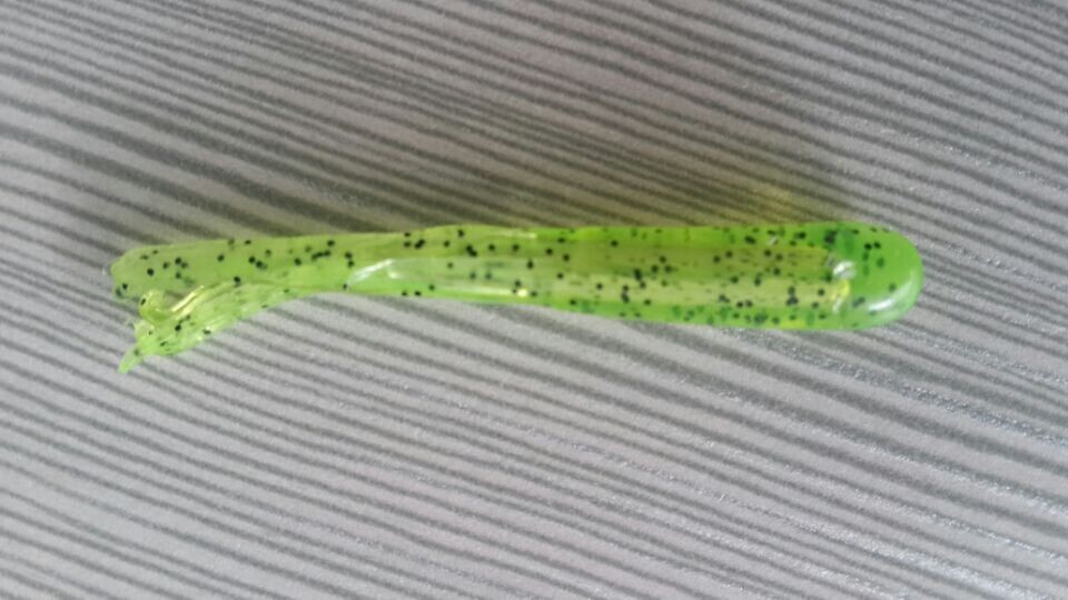 5cm路亚饵 翘嘴鲈鱼鲶鱼黑鱼饵管状蛆 管虫tube 管状软饵 批发