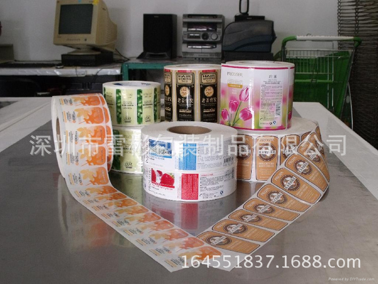 1143556099_1073039187