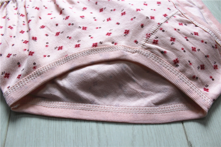 【<em>批发纯棉内裤中老年</em>女内裤 老人女三角内裤