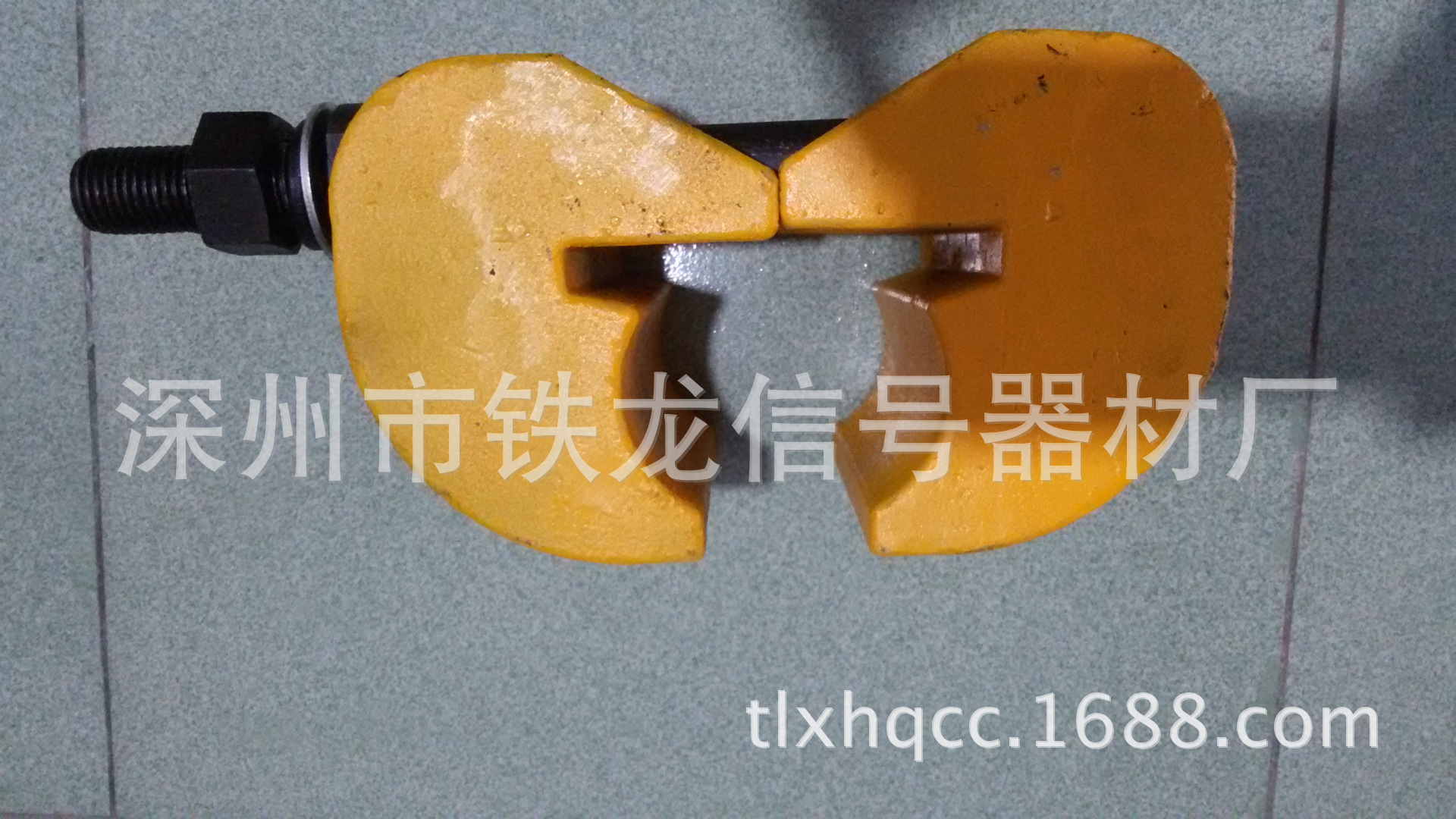 铸钢急救器3