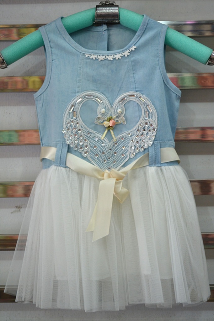 童裙-<em>童装</em>批发2014<em>夏季</em>新款时尚<em>女款</em>绣花天鹅