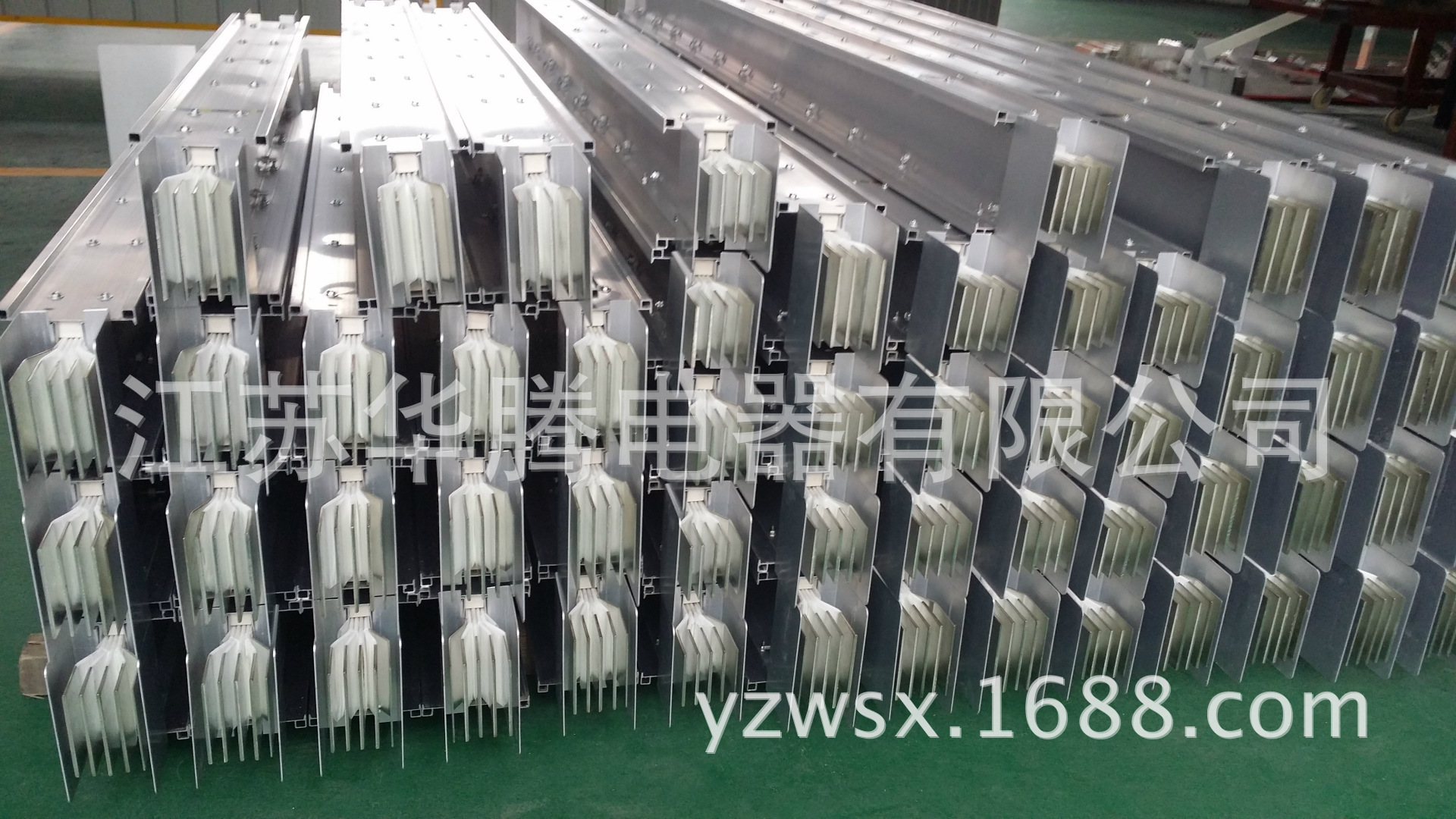 华腾母线槽系列产品