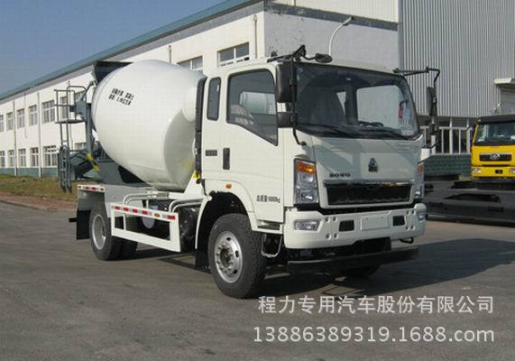 3-5方重汽豪沃搅拌车1